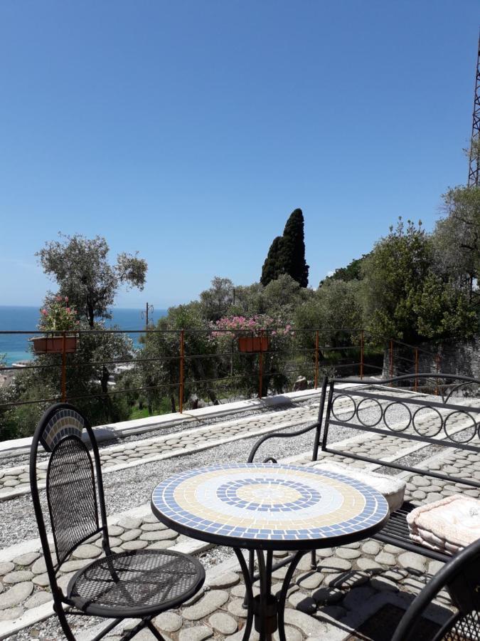 Tigullio Vacations Panoramica Apartments Lavagna Buitenkant foto