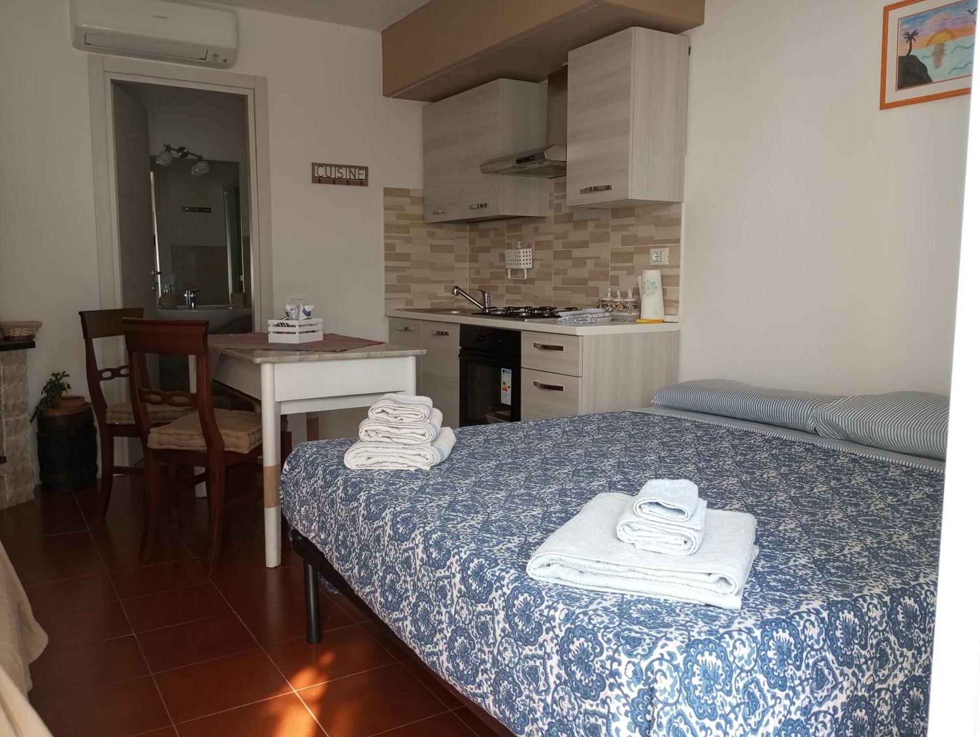 Tigullio Vacations Panoramica Apartments Lavagna Buitenkant foto